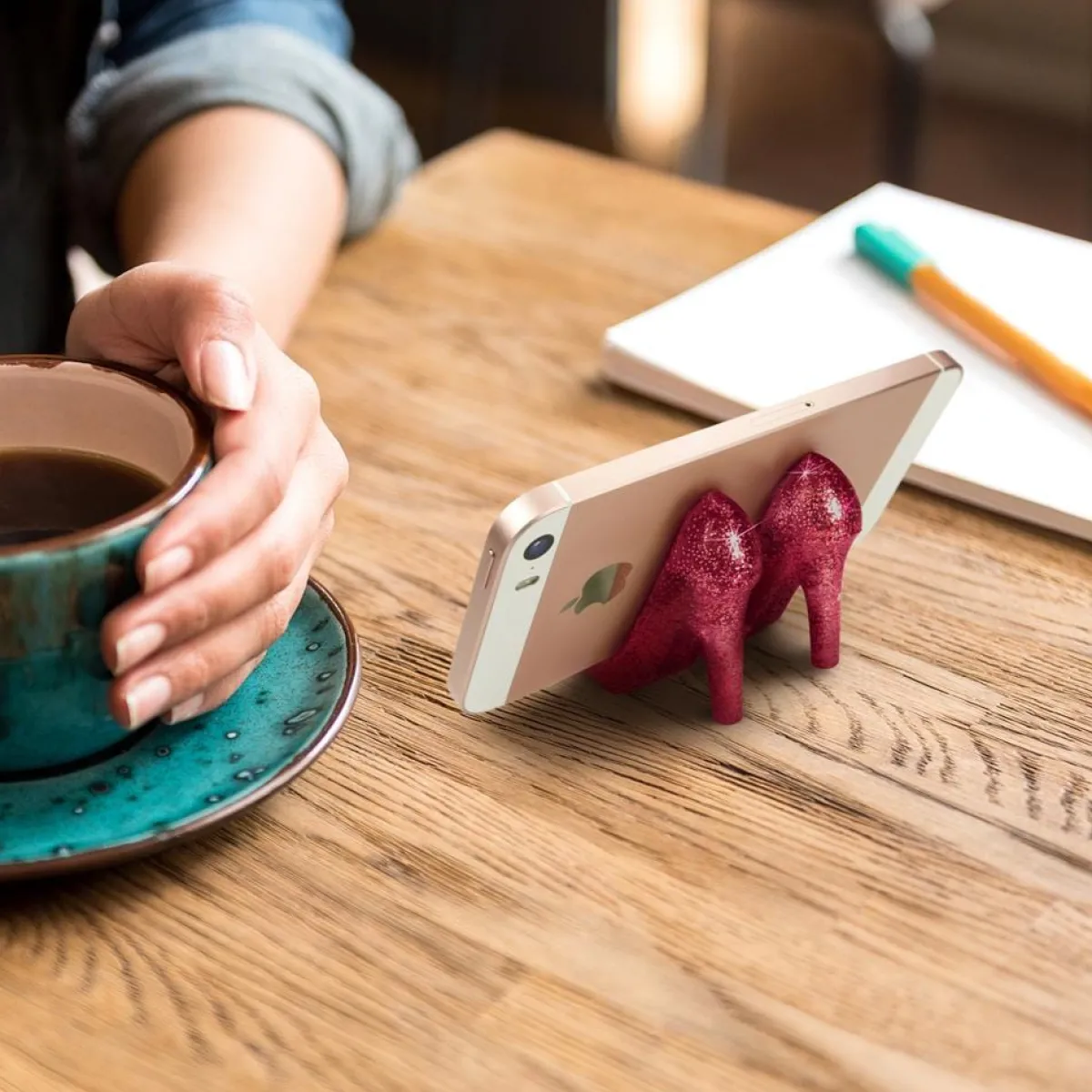 Phone Stands>Genuine Fred PUMPED UP - Ruby