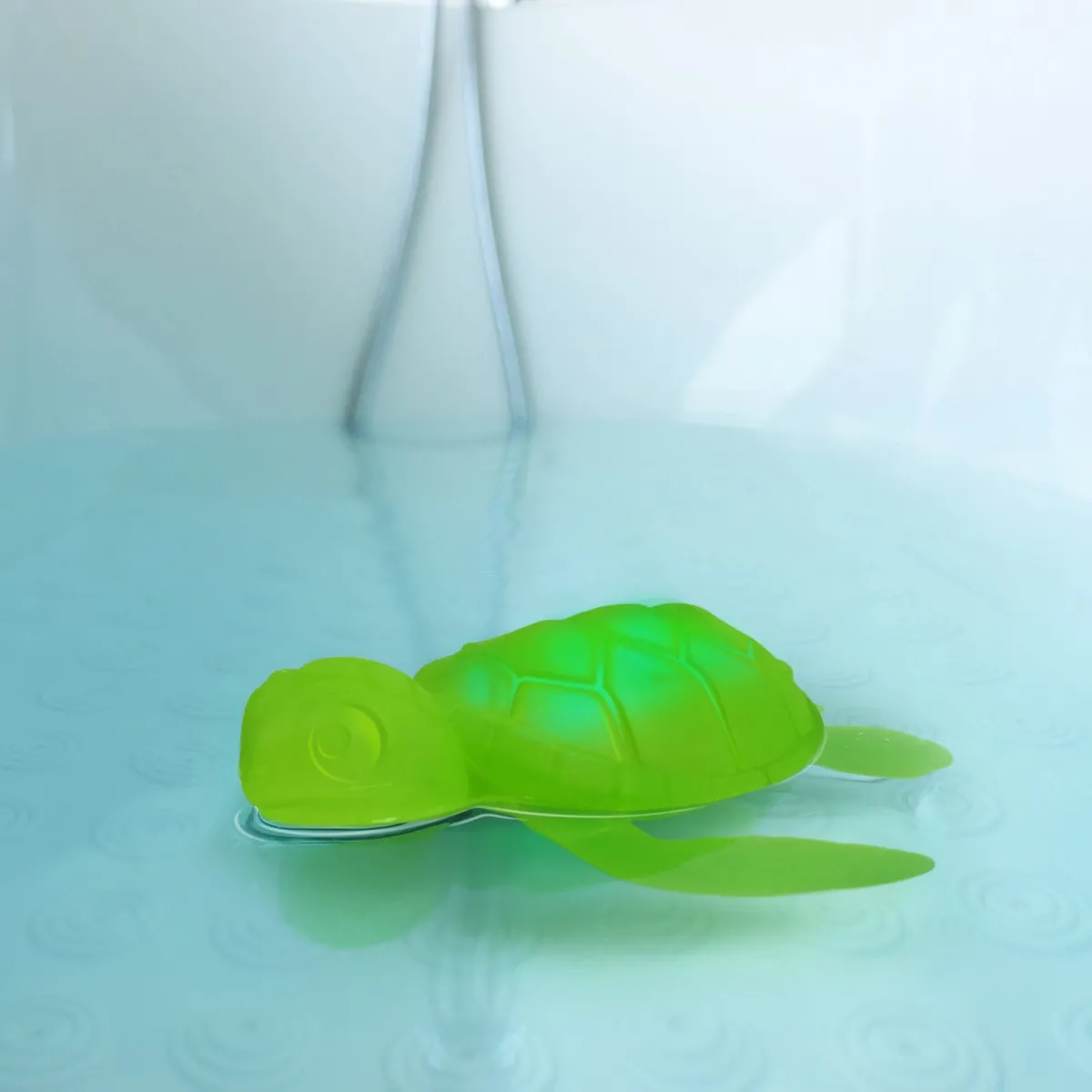 Toys + Play>Genuine Fred TUB TURTLE | A glowing bath & pool toy